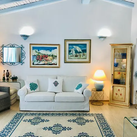 Adel Villa San Teodoro (Sardinia)