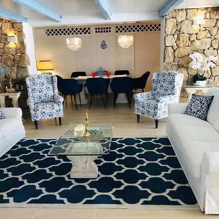 Villa Adel *