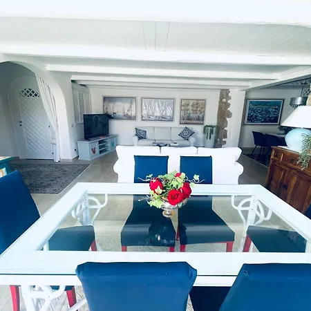 Adel Villa San Teodoro (Sardinia)